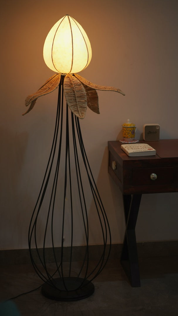 NOORA FLOOR LAMP