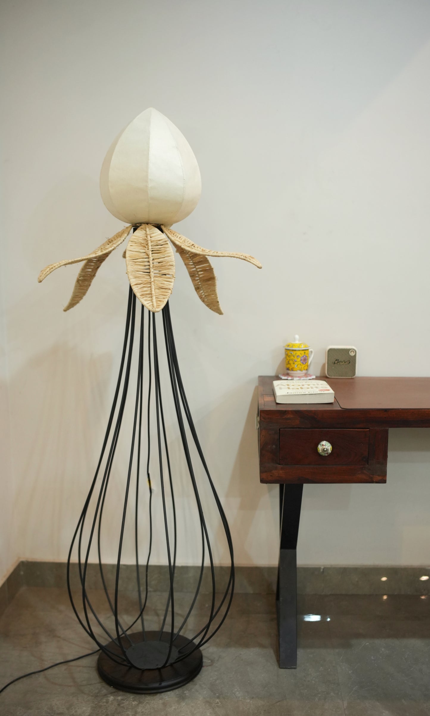 NOORA FLOOR LAMP