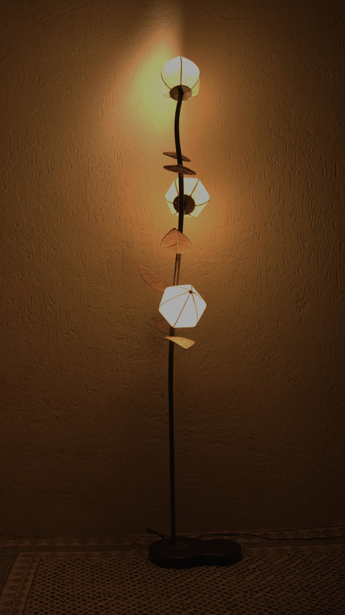 DAISY FLOOR LAMP