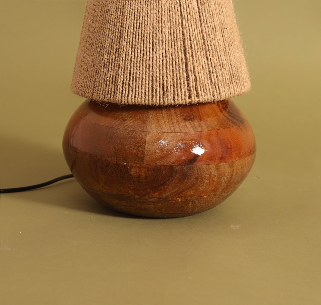 RHINO TABLE LAMP